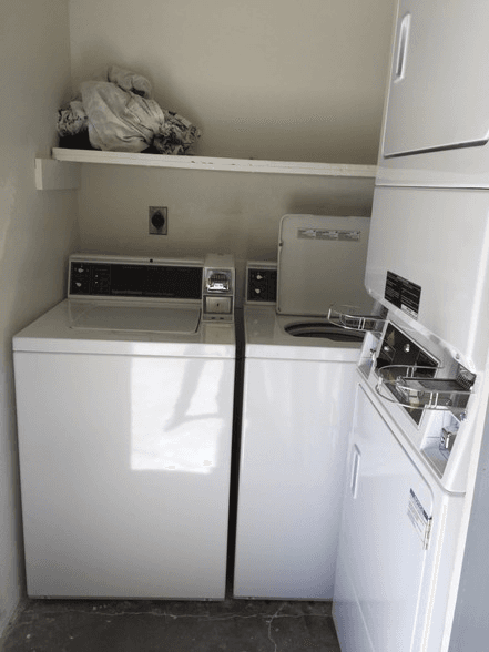 Northridge Apartment: 8400 Amigo Avenue