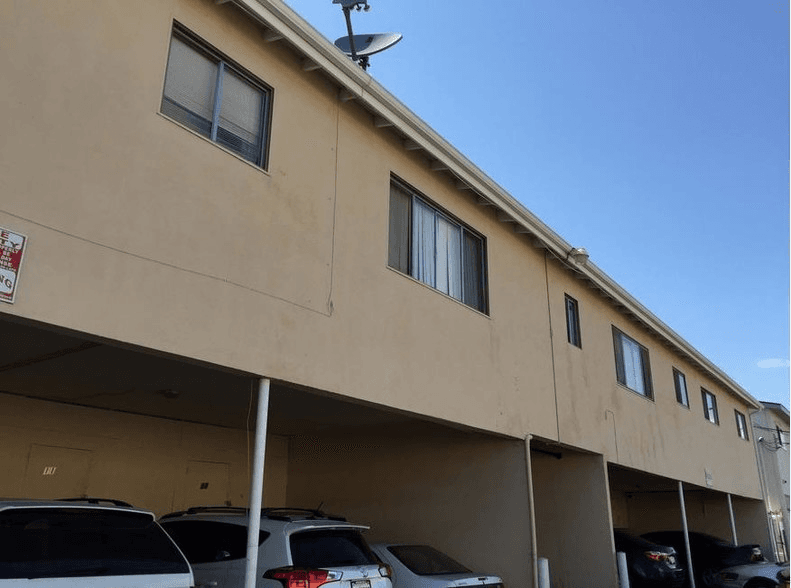 Northridge Apartment: 8400 Amigo Avenue
