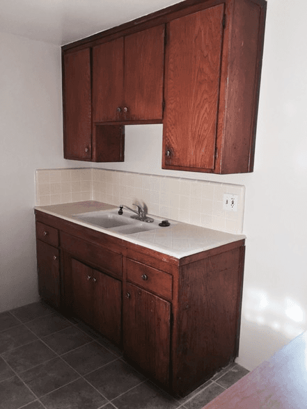 Northridge Apartment: 8343 Amigo Avenue