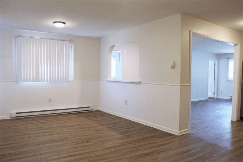 Amherst Apartment: 10 Belchertown Rd