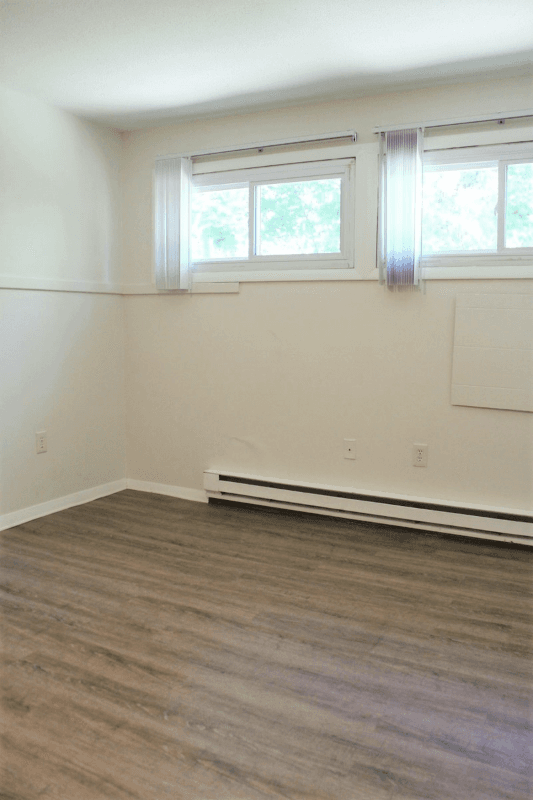 Amherst Apartment: 10 Belchertown Rd