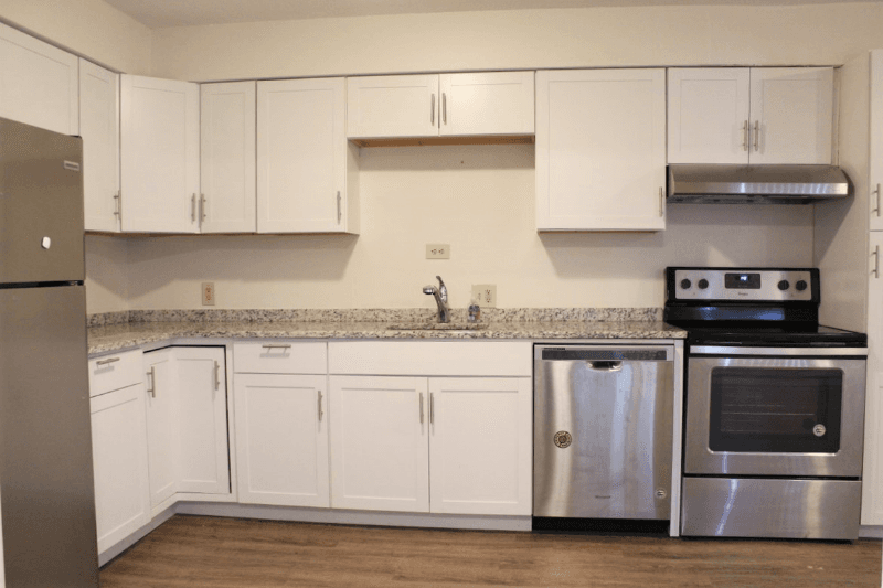 Amherst Apartment: 10 Belchertown Rd