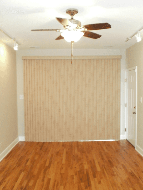 Chicago Condo: 6922 S Cregier Ave