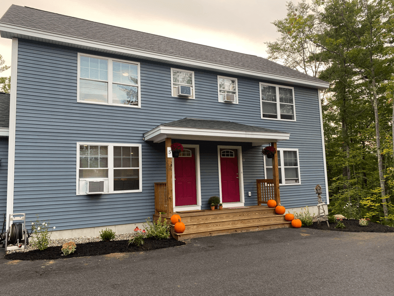 Gray Multiplex: 5 Dogwood Ln