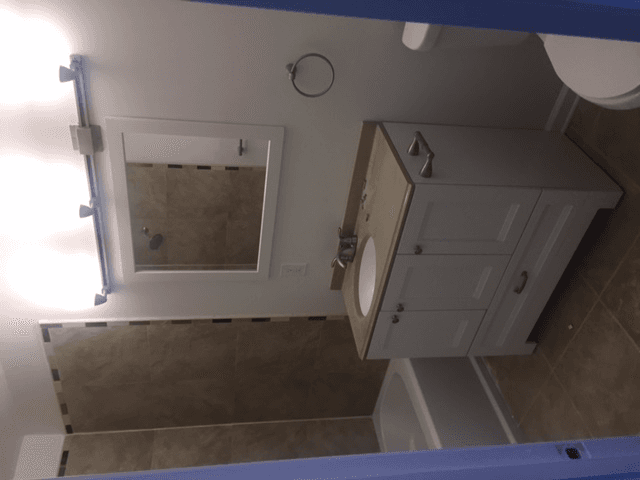 Washington Apartment: 1 Downing Pl NE,