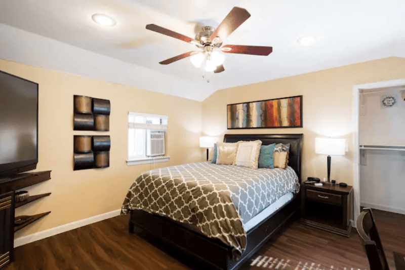 Denver House: 1300 Perry St, Denver CO
