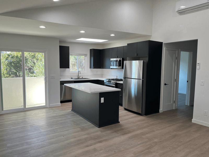 San Diego Apartment: 4732 Bancroft Street