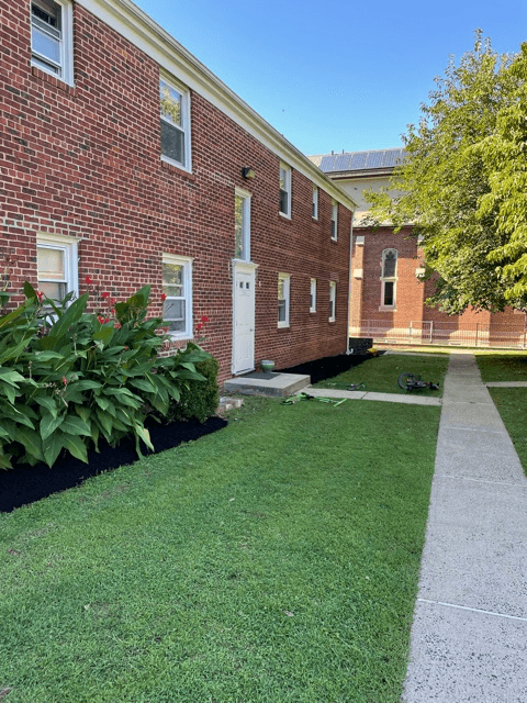 Highland Park Apartment: 316 Magnolia Street