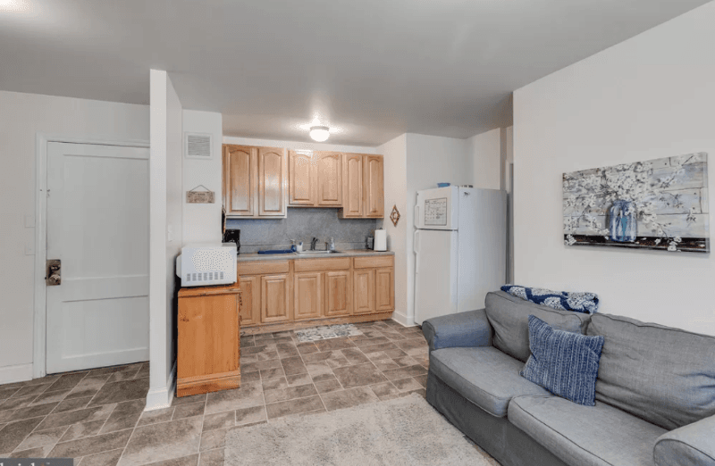Philadelphia Apartment: 3273 Teesdale St