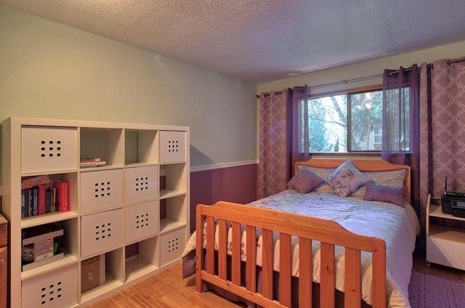 Sammamish House: 1515 207th Pl NE