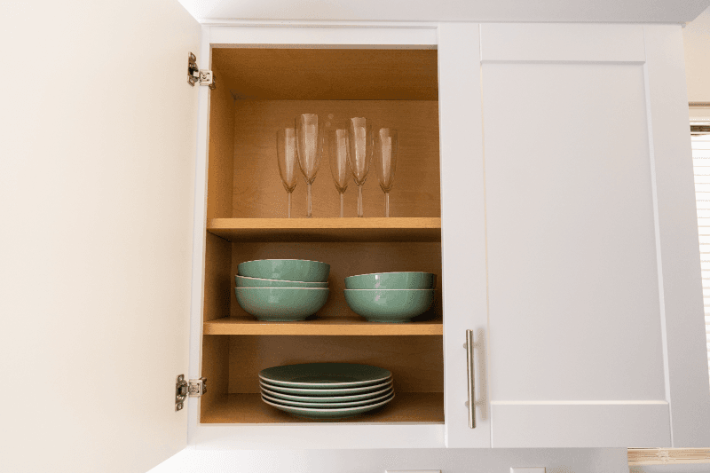 North Hollywood Apartment: 11249 Huston St