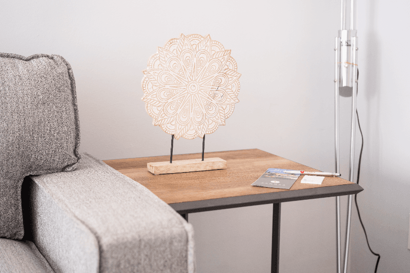 North Hollywood Apartment: 11249 Huston St