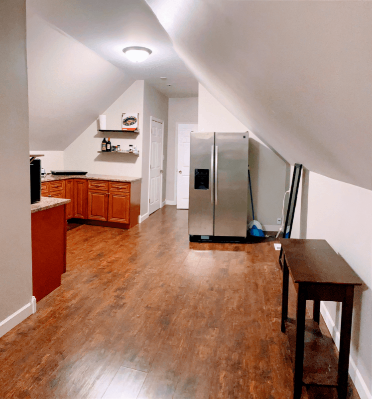 Chicago Apartment: 3547 S Hermitage Ave