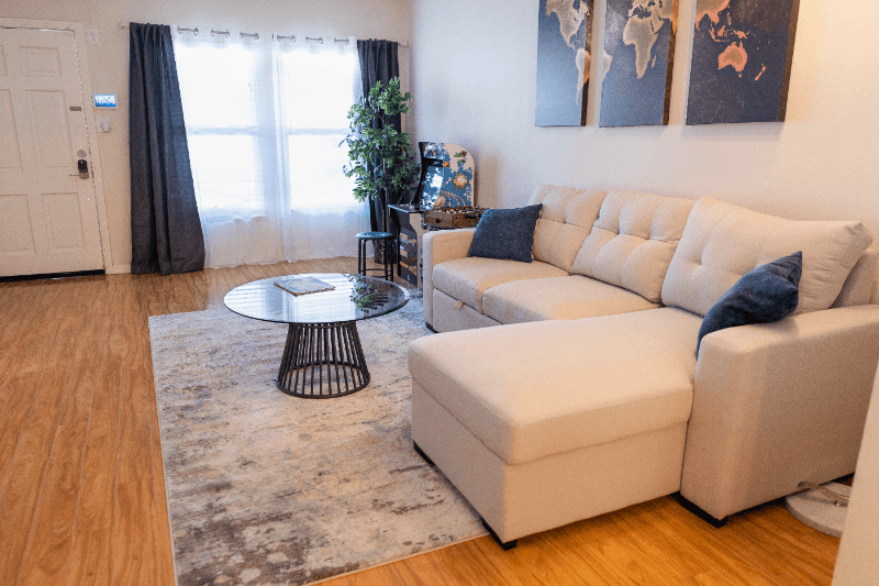 North Hollywood House: 5756 Case Ave