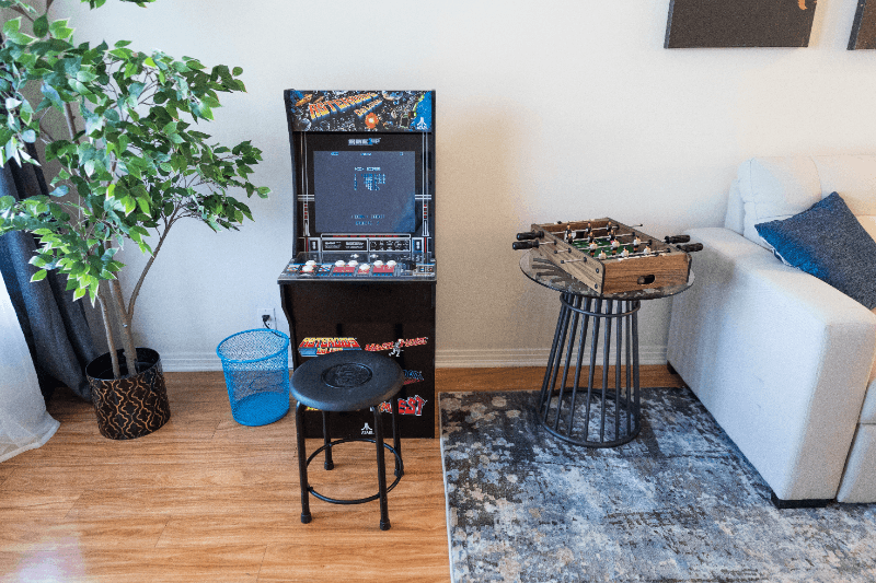 North Hollywood House: 5756 Case Ave