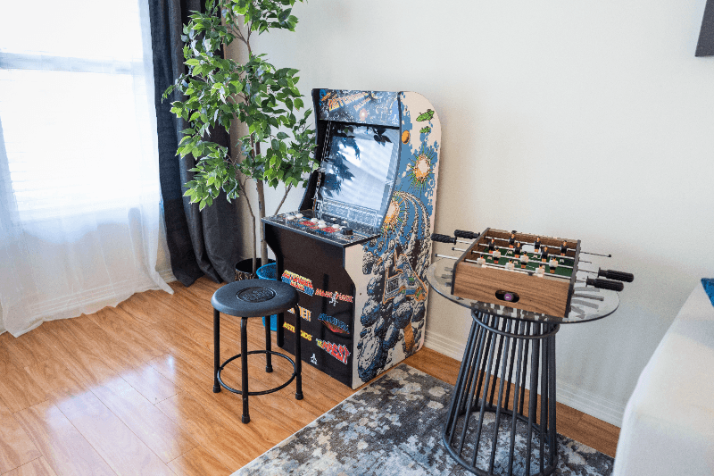 North Hollywood House: 5756 Case Ave