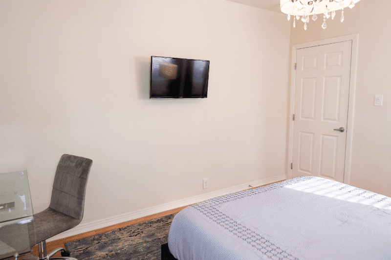 North Hollywood House: 5756 Case Ave