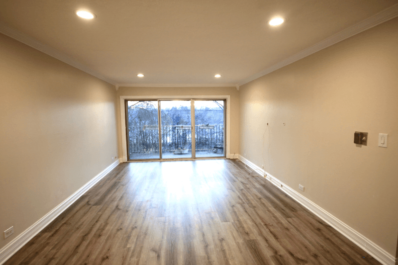 Rolling Meadows Condo: 5101 Carriageway Dr