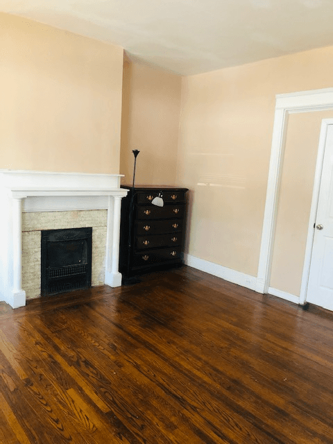Cincinnati House: 2336 stratford ave