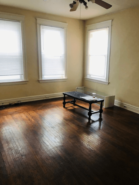 Cincinnati House: 2336 stratford ave
