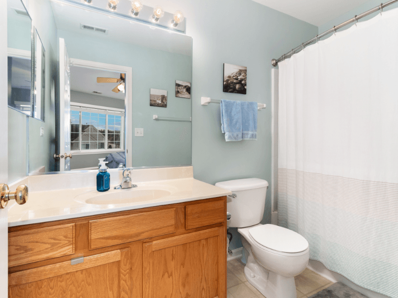 Cary Townhome: 128 New Haven Dr