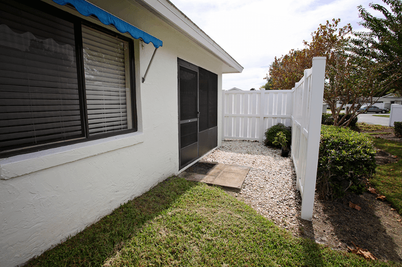 Palm Coast Condo: 4 Lake Forest Pl