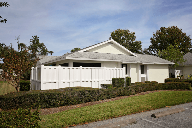 Palm Coast Condo: 4 Lake Forest Pl