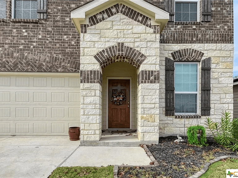 New Braunfels House: 308 Autumn Rouge