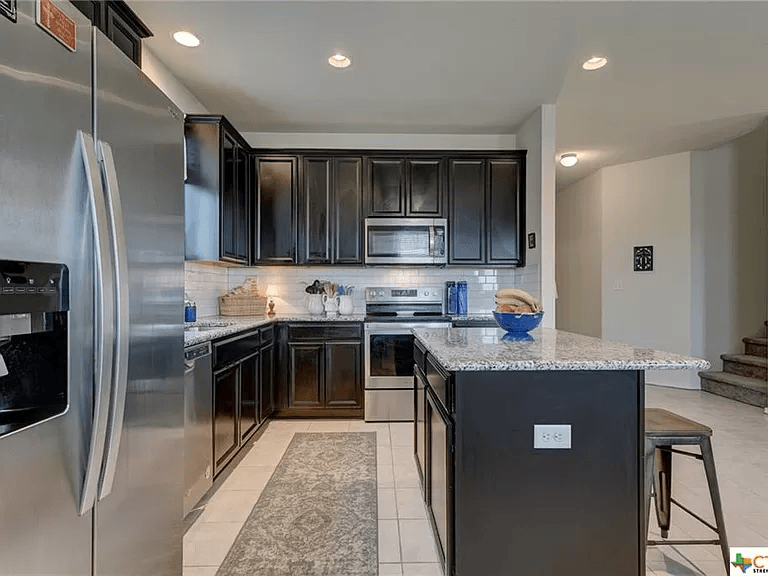 New Braunfels House: 308 Autumn Rouge