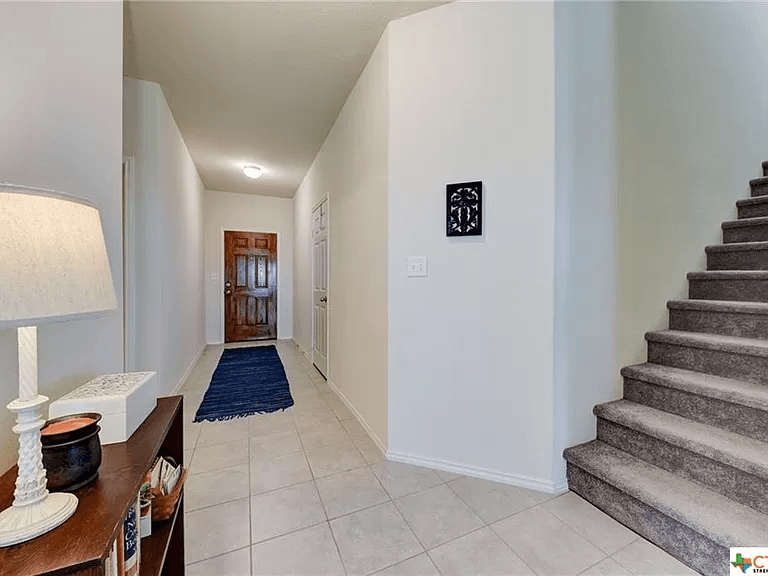 New Braunfels House: 308 Autumn Rouge