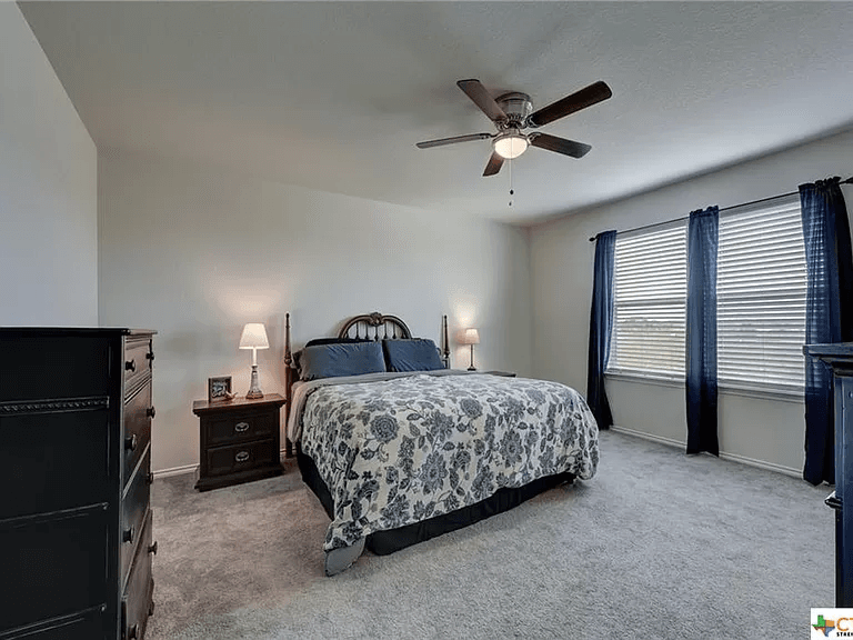 New Braunfels House: 308 Autumn Rouge