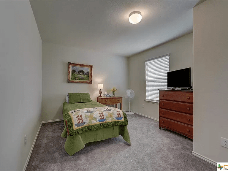 New Braunfels House: 308 Autumn Rouge