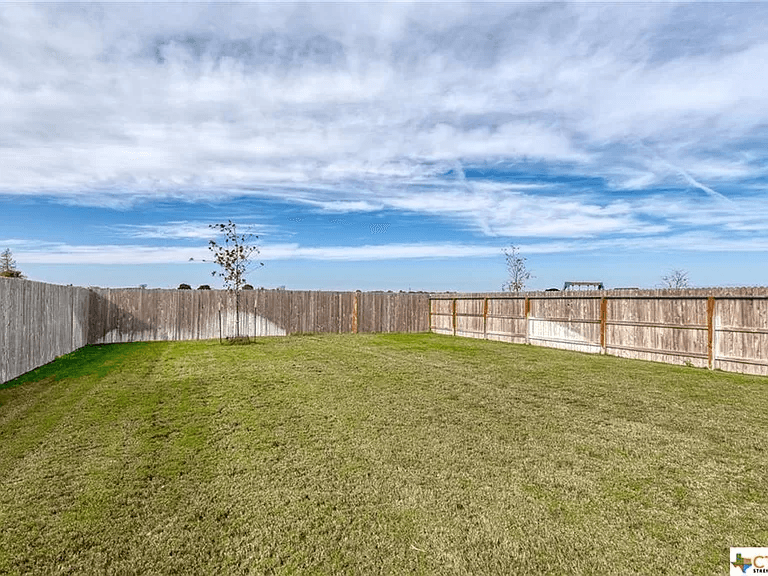 New Braunfels House: 308 Autumn Rouge