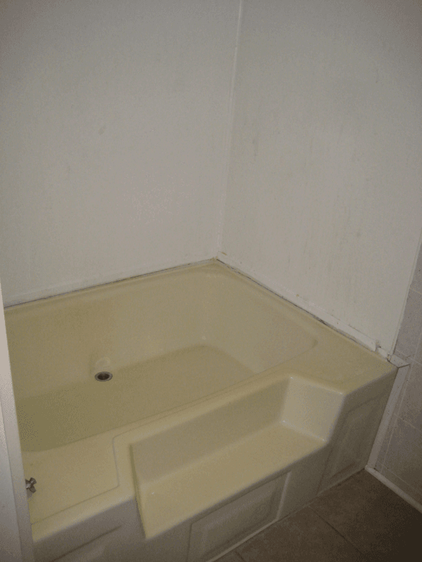 Hazel Green House: 112 Monee Ln