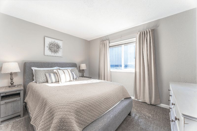 Quincy House: 9348 Columbia Ct NW