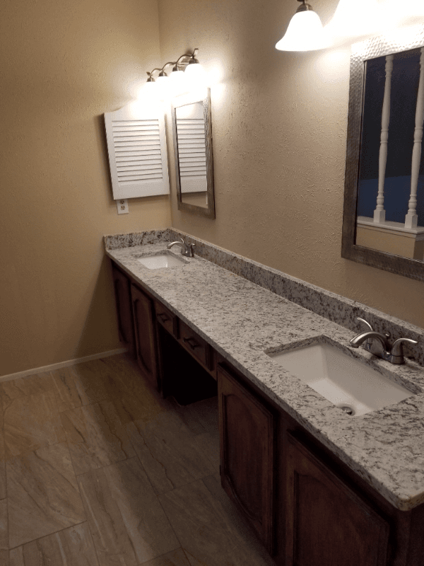 The Colony House: 5725 Baker Dr.