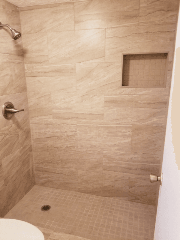 The Colony House: 5725 Baker Dr.