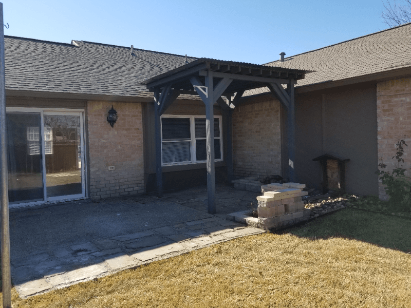 The Colony House: 5725 Baker Dr.