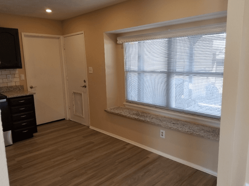 The Colony House: 5725 Baker Dr.
