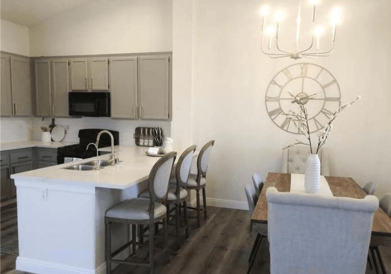 Henderson Condo: 75 N Valle Verde Dr