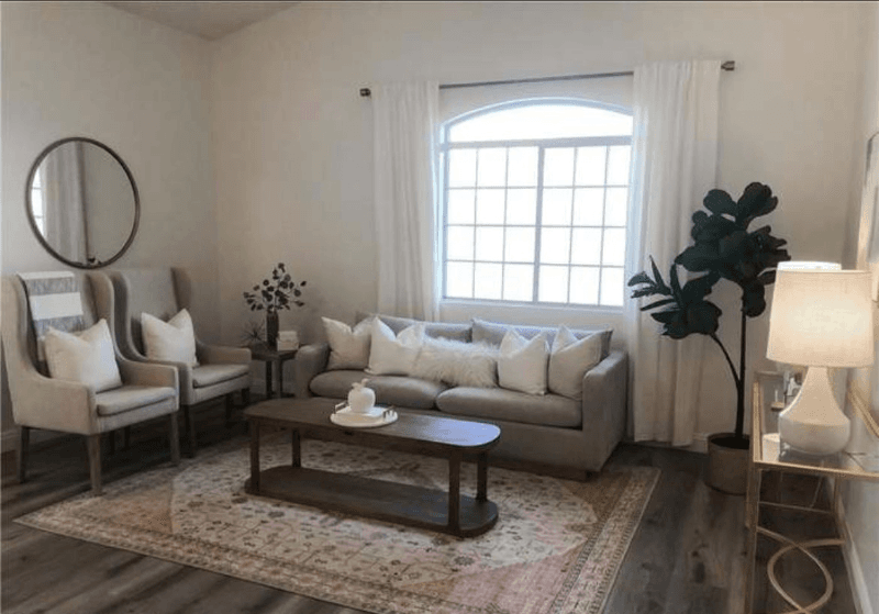 Henderson Condo: 75 N Valle Verde Dr