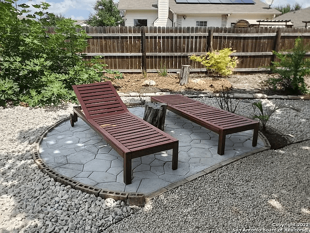 San Antonio House: 10031 Moffitt Dr