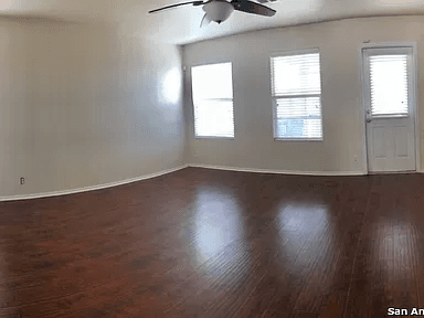 San Antonio House: 11518 Fort Smith
