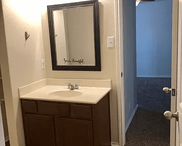San Antonio House: 11518 Fort Smith