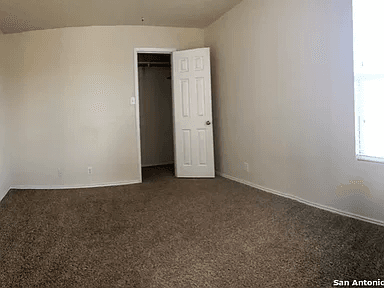 San Antonio House: 11518 Fort Smith