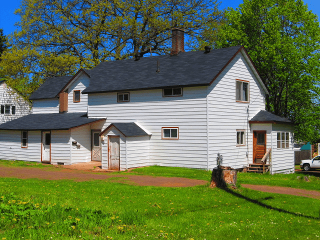 Bessemer Apartment: 411 E Longyear St