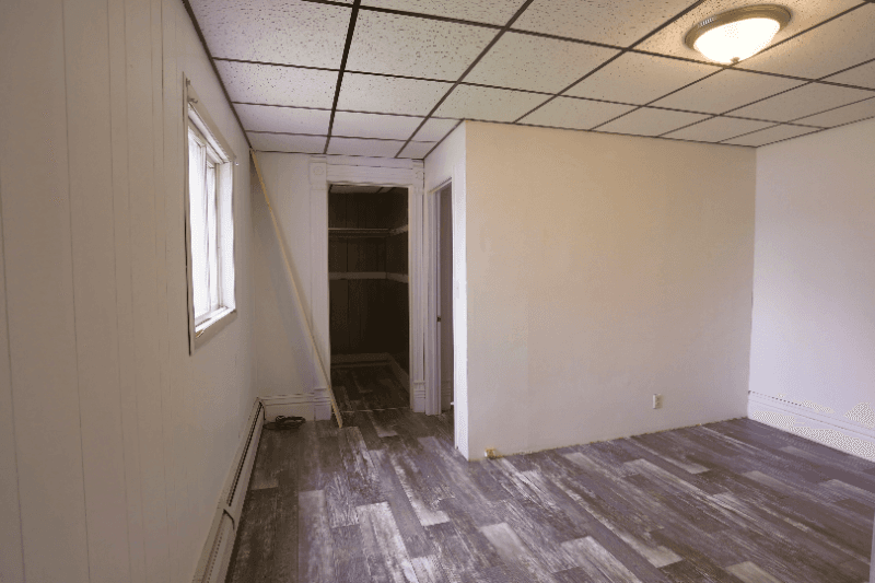 Bessemer Apartment: 411 E Longyear St