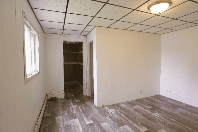 Bessemer Apartment: 411 E Longyear St