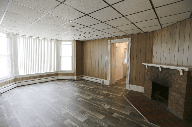 Bessemer Apartment: 411 E Longyear St