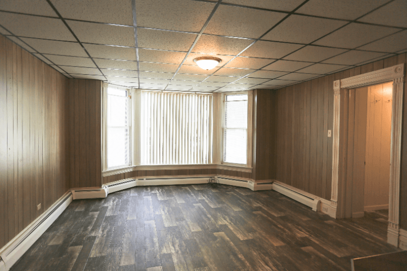 Bessemer Apartment: 411 E Longyear St